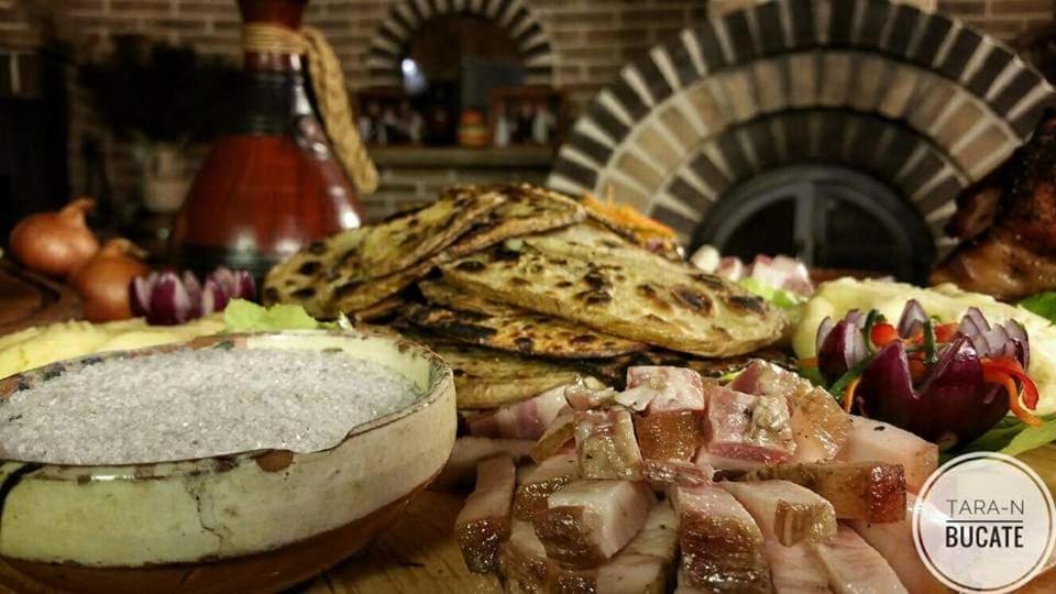 Casa Baciu Hotell Fundu Moldovei Eksteriør bilde