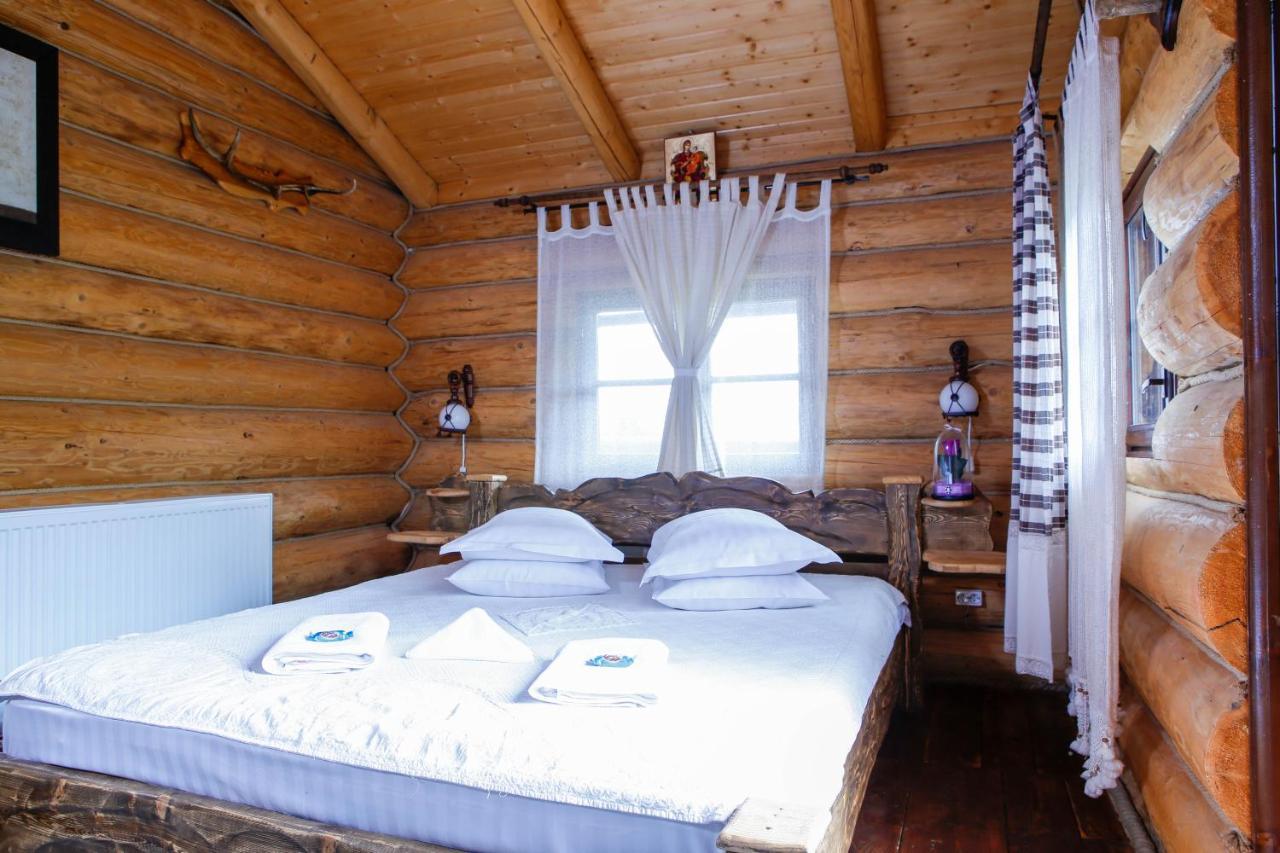 Casa Baciu Hotell Fundu Moldovei Eksteriør bilde